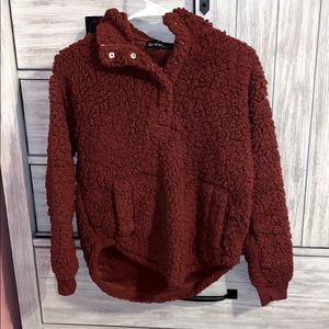 Maroon fluffy pullover!